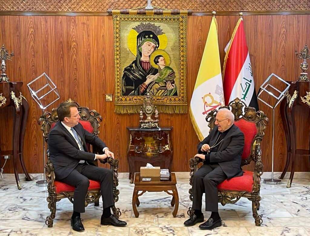 الكاردينال ساكو يستقبل السفير الفرنسي لدى العراق